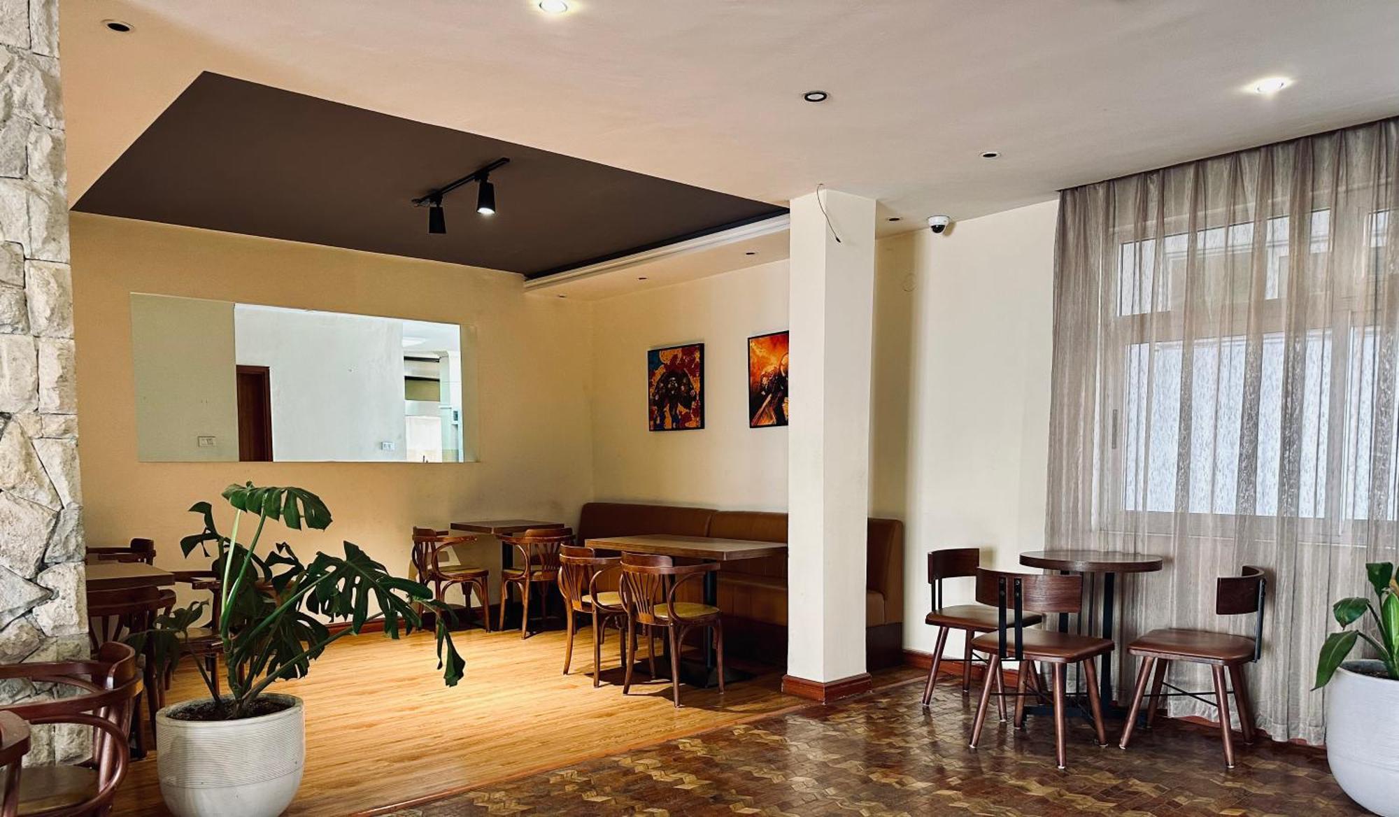 Social House Bed & Breakfast Addis Ababa Exterior photo