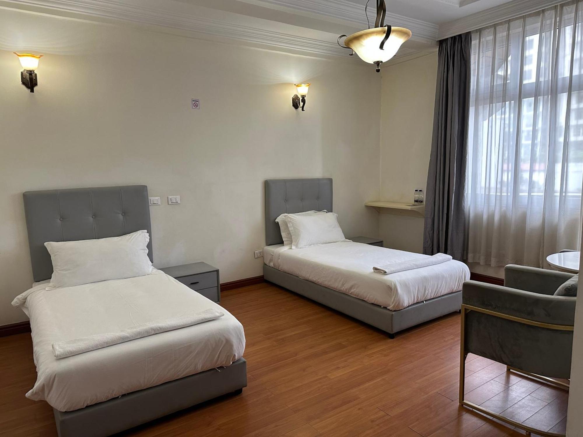 Social House Bed & Breakfast Addis Ababa Exterior photo