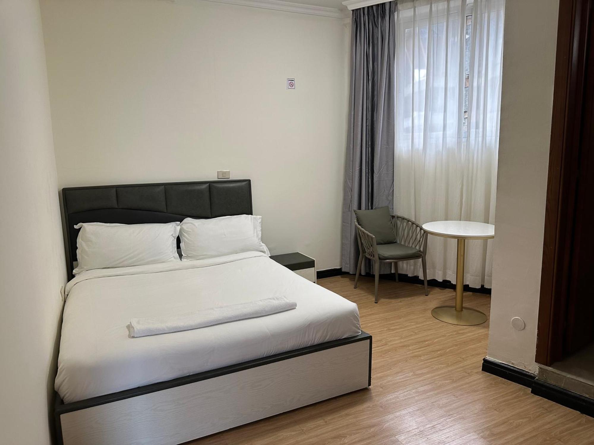 Social House Bed & Breakfast Addis Ababa Exterior photo